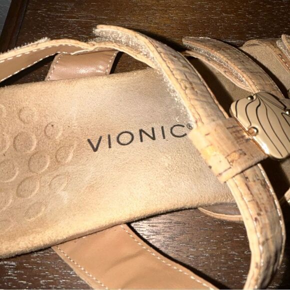 Vionic 44/Amber Self-Attached Sandal Shoes - Picture 5 of 8